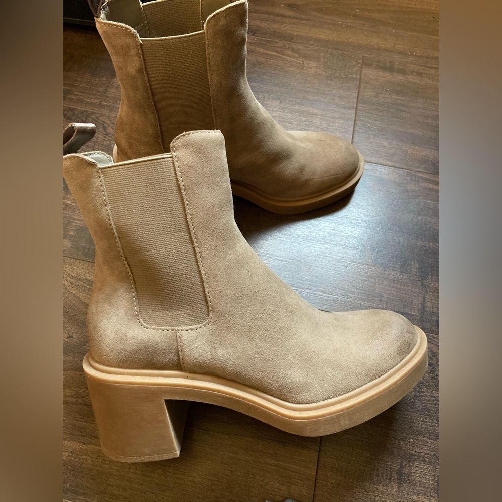 Dolce Vita Booties